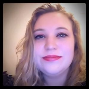 Meet your Posher, Kaitlin